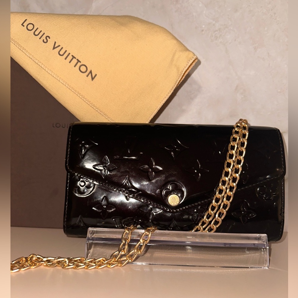 Louis Vuitton MN3 Sarah Monogram Vernis Leather Amarante Wallet on a chain